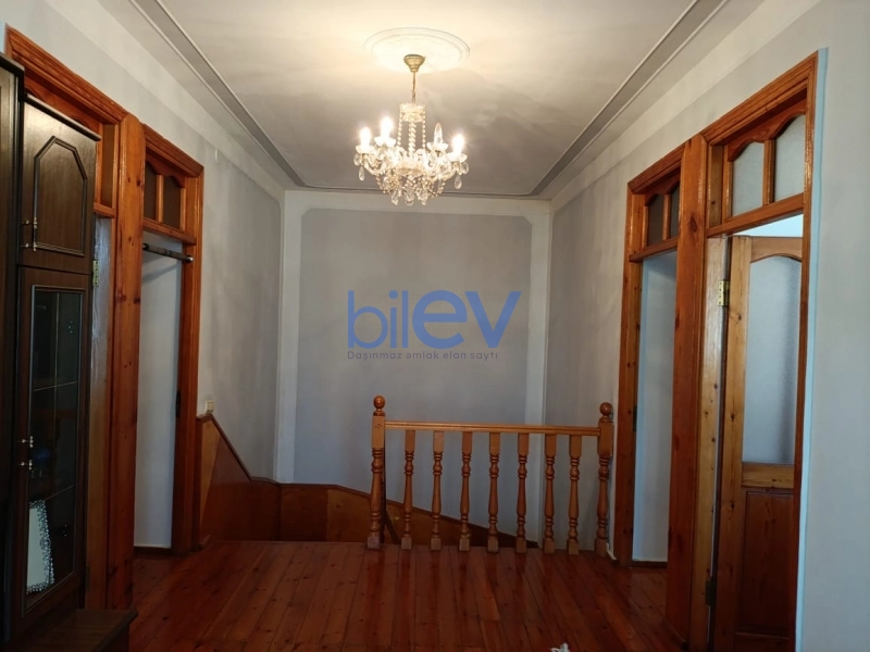 Satış 5 otaqlı Həyət evi  200m², Bakı