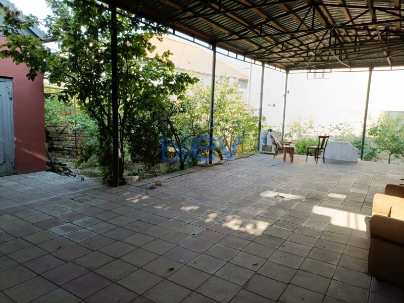 Satış 5 otaqlı Həyət evi  200m², Bakı