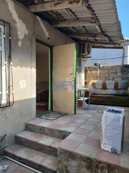 Aylıq Kirayə 3 otaqlı Həyət evi  50m², Bakı