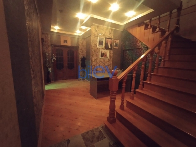 Satış 5 otaqlı Həyət evi  176m², Bakı