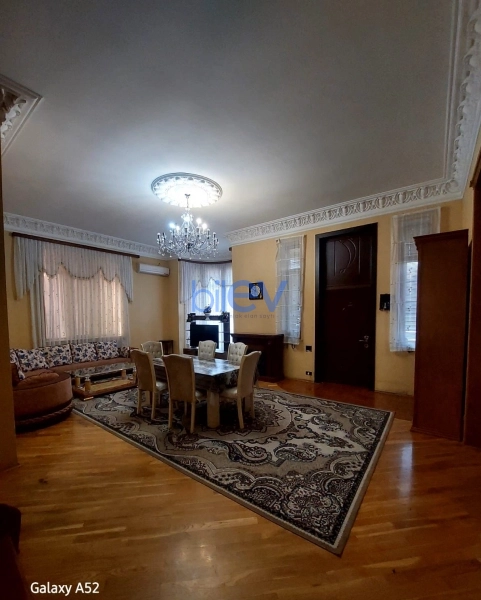 Satış 5 otaqlı Həyət evi  252m², Bakı