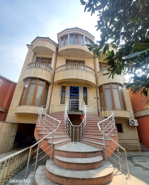 Satış 5 otaqlı Həyət evi  252m², Bakı