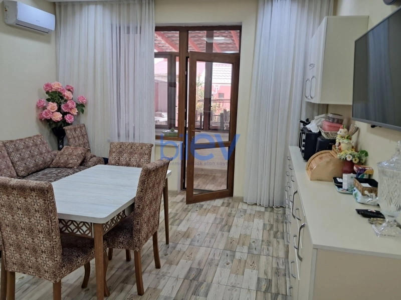 Satış 4 otaqlı Həyət evi  200m², Bakı
