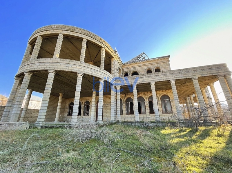 Satış 11 otaqlı Bağ evi  609m², Bakı