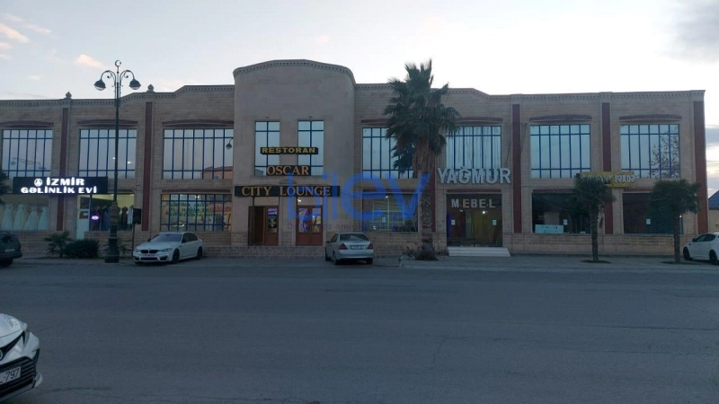 Satış 6 otaqlı Obyekt  2200m², Yevlax