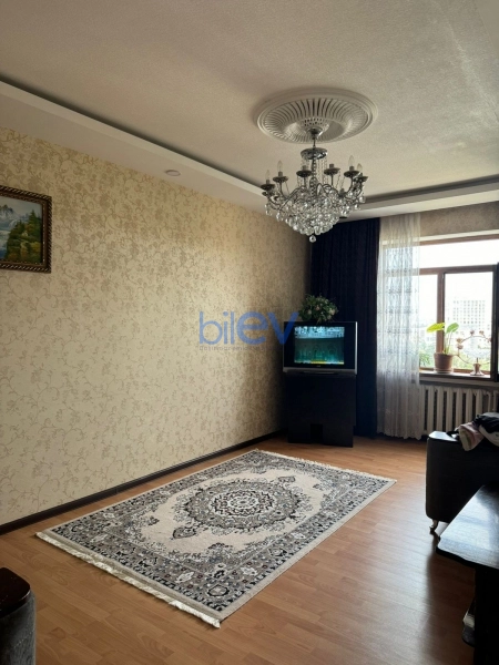 Satış 3 otaqlı Köhnə Tikili bina evi  70m², Bakı