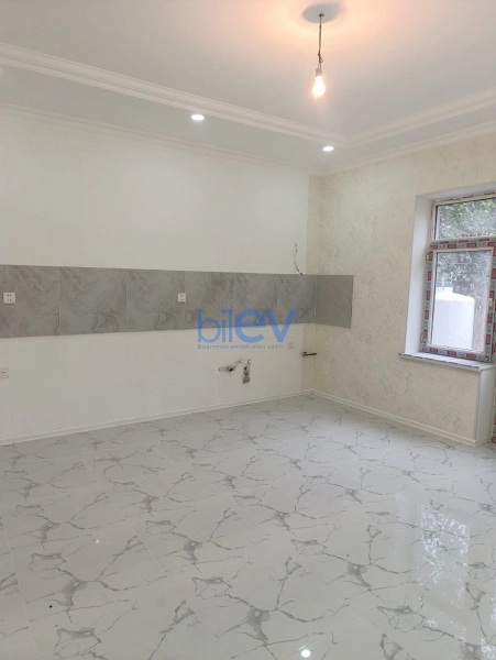 Satış 5 otaqlı Həyət evi  200m², Bakı