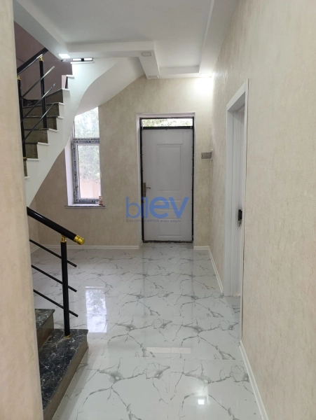 Satış 5 otaqlı Həyət evi  200m², Bakı