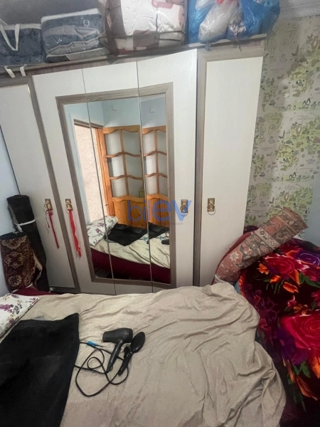 Satış 3 otaqlı Köhnə Tikili bina evi  50m², Bakı