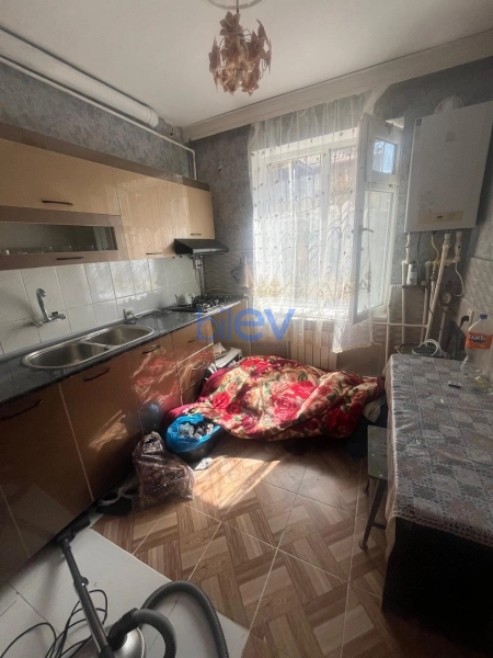 Satış 3 otaqlı Köhnə Tikili bina evi  50m², Bakı