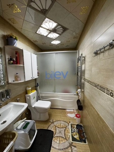Satış 3 otaqlı Yeni Tikili bina evi  70m², Bakı