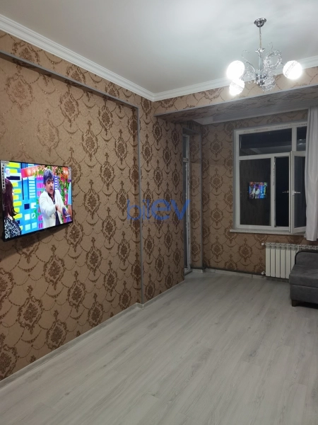 Aylıq Kirayə 3 otaqlı Yeni Tikili bina evi  80m², Bakı