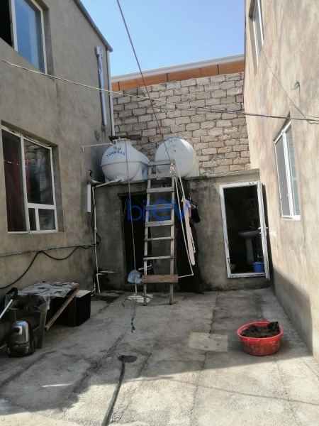 Satış 7 otaqlı Həyət evi  4000m², Bakı