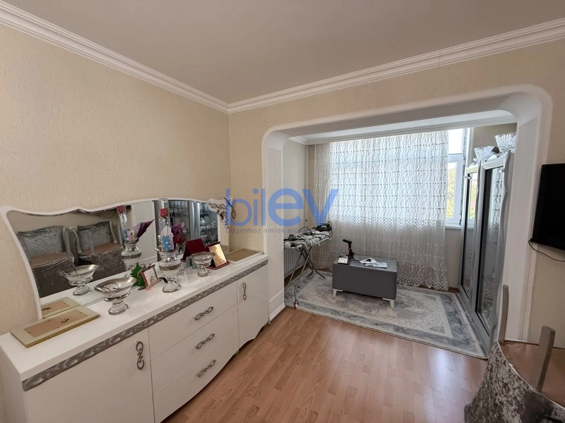 Satış 3 otaqlı Köhnə Tikili bina evi  70m², Sumqayıt