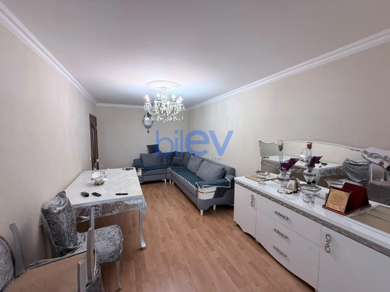 Satış 3 otaqlı Köhnə Tikili bina evi  70m², Sumqayıt