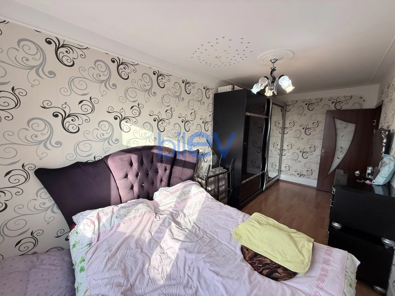 Satış 3 otaqlı Köhnə Tikili bina evi  70m², Sumqayıt