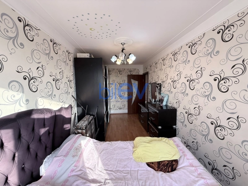 Satış 3 otaqlı Köhnə Tikili bina evi  70m², Sumqayıt