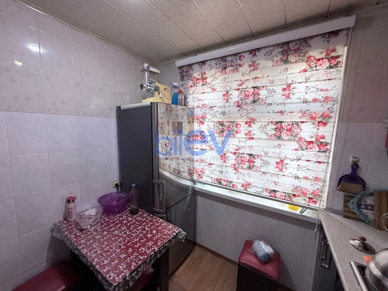 Satış 3 otaqlı Köhnə Tikili bina evi  70m², Sumqayıt