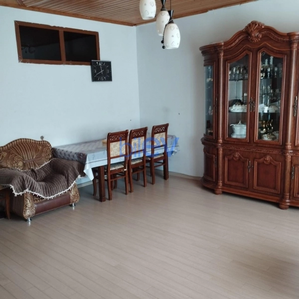Satış 3 otaqlı Köhnə Tikili bina evi  108m², Bakı