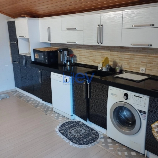 Satış 3 otaqlı Köhnə Tikili bina evi  108m², Bakı