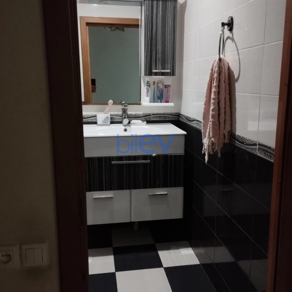 Satış 3 otaqlı Köhnə Tikili bina evi  108m², Bakı