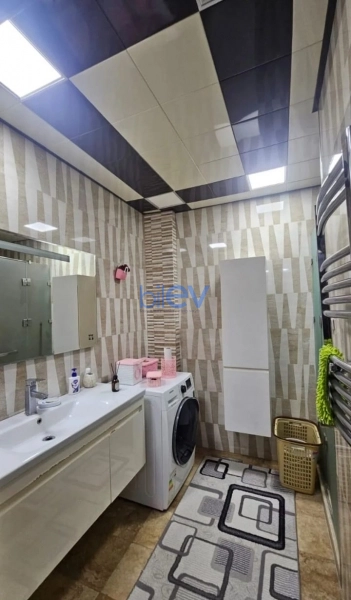 Satış 3 otaqlı Yeni Tikili bina evi  97m², Bakı
