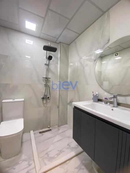 Satış 2 otaqlı Yeni Tikili bina evi  70m², Bakı