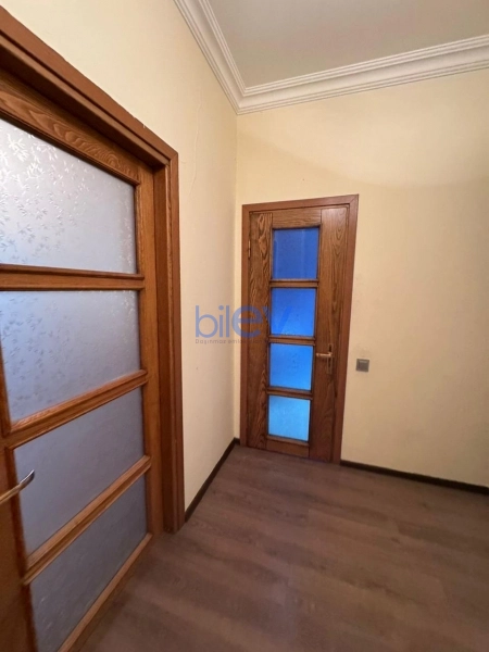 Aylıq Kirayə 2 otaqlı Yeni Tikili bina evi  110m², Bakı