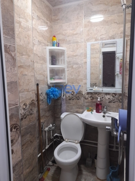 Aylıq Kirayə 2 otaqlı Köhnə Tikili bina evi  40m², Xırdalan