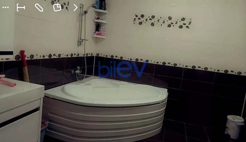 Aylıq Kirayə 4 otaqlı Yeni Tikili bina evi  110m², Bakı