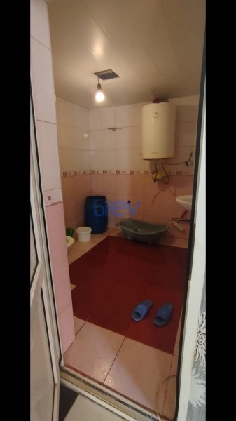 Aylıq Kirayə 3 otaqlı Həyət evi  3000m², Bakı