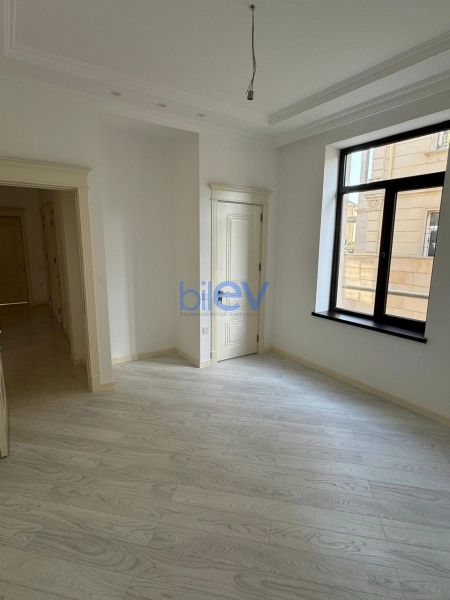 Satış 6 otaqlı Villa  317m², Bakı