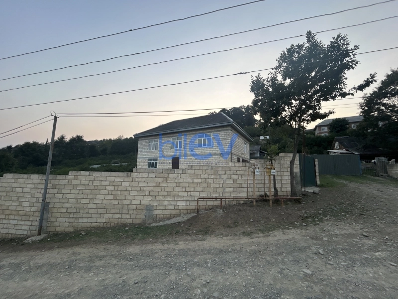 Satış 6 otaqlı Həyət evi  0000m², Astara