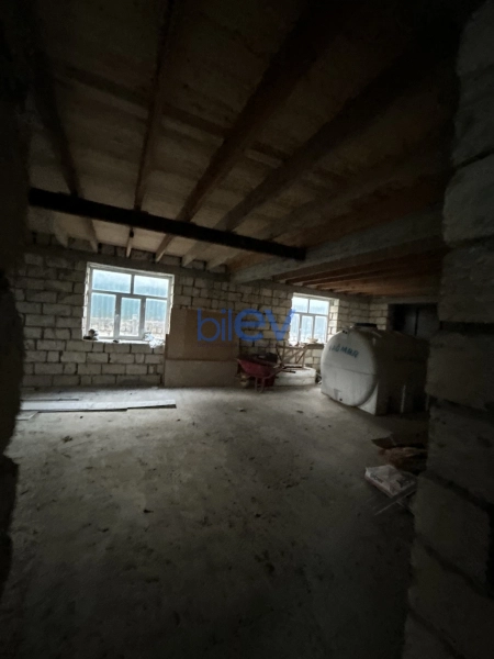Satış 6 otaqlı Həyət evi  0000m², Astara