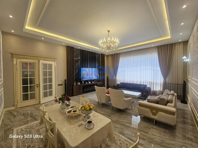 Satış 6 otaqlı Həyət evi  240m², Bakı