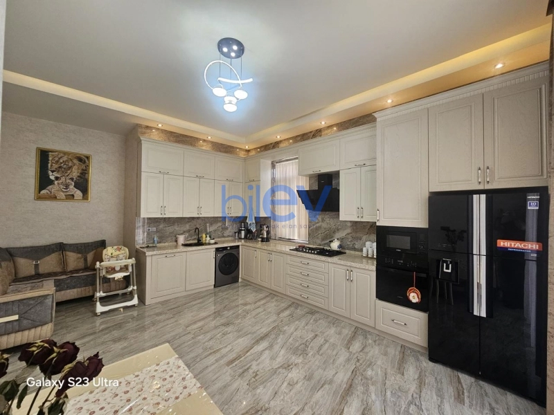 Satış 6 otaqlı Həyət evi  240m², Bakı