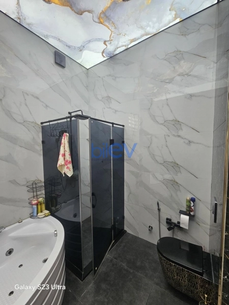 Satış 6 otaqlı Həyət evi  240m², Bakı