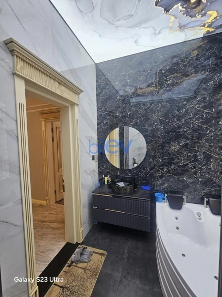 Satış 6 otaqlı Həyət evi  240m², Bakı