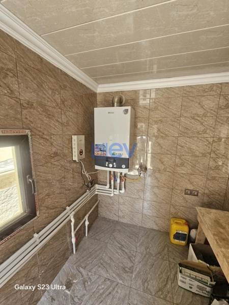 Satış 6 otaqlı Həyət evi  240m², Bakı