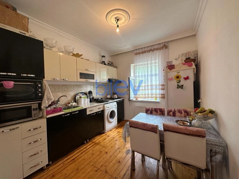 Satış 5 otaqlı Həyət evi  250m², Bakı