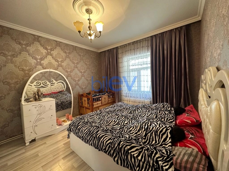 Satış 5 otaqlı Həyət evi  250m², Bakı