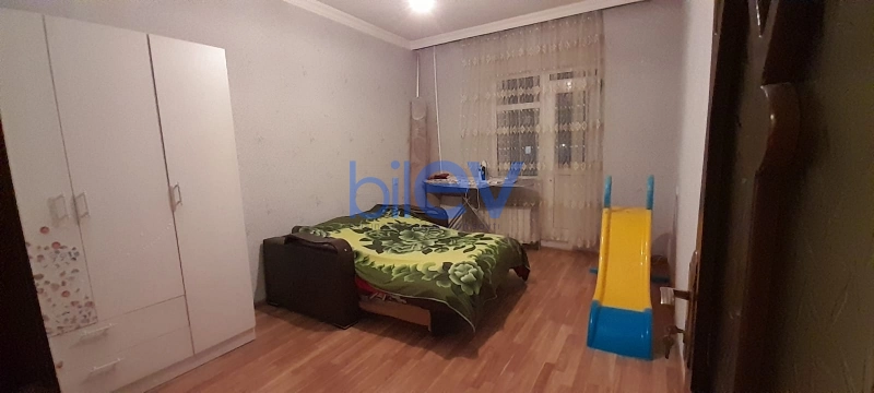 Satış 3 otaqlı Köhnə Tikili bina evi  80m², Bakı