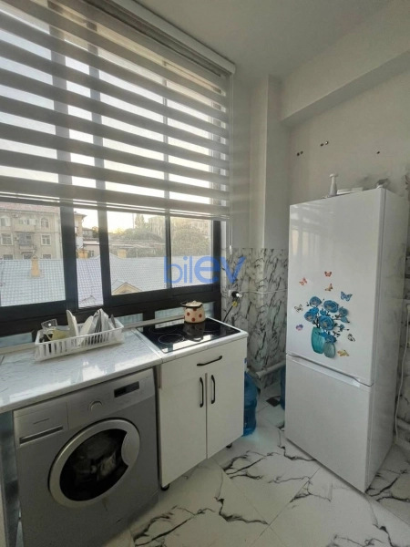 Satış 2 otaqlı Yeni Tikili bina evi  70m², Bakı