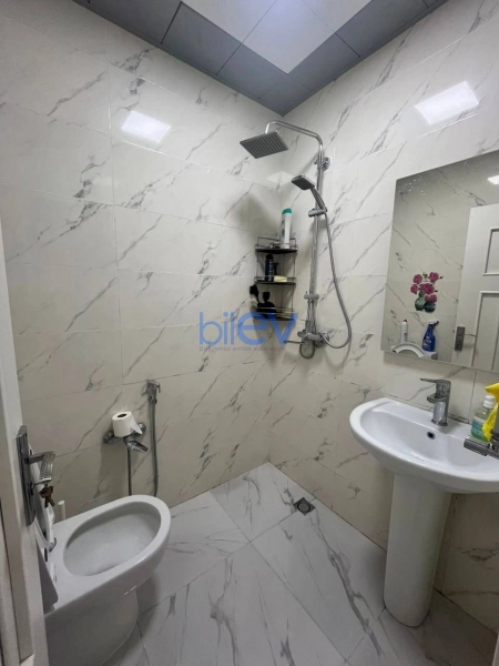 Satış 2 otaqlı Yeni Tikili bina evi  70m², Bakı
