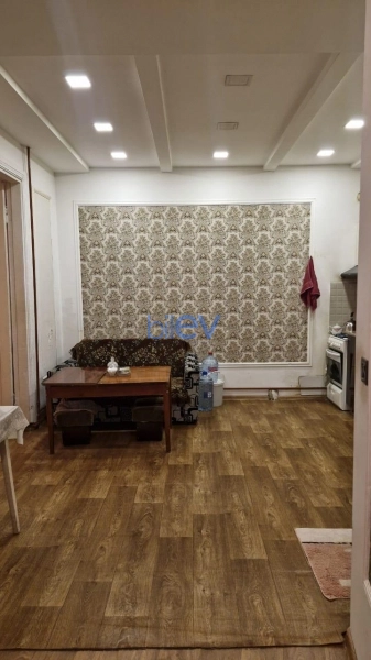 Satış 3 otaqlı Köhnə Tikili bina evi  78m², Bakı