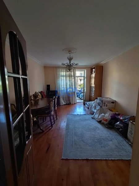 Satış 3 otaqlı Köhnə Tikili bina evi  65m², Bakı