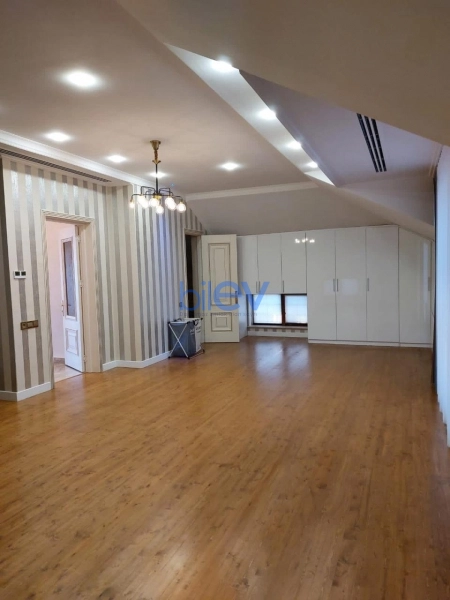 Satış 8 otaqlı Həyət evi  750m², Lənkəran