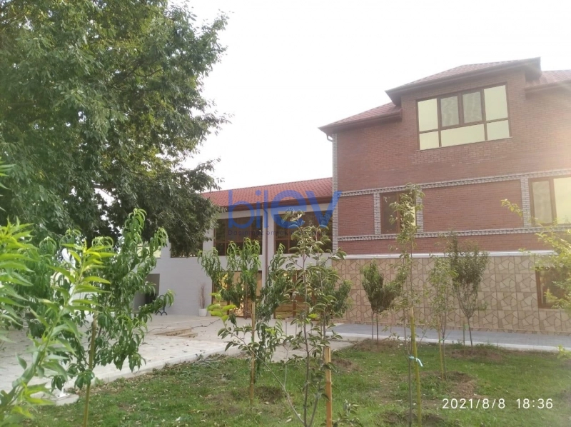 Satış 8 otaqlı Həyət evi  750m², Lənkəran