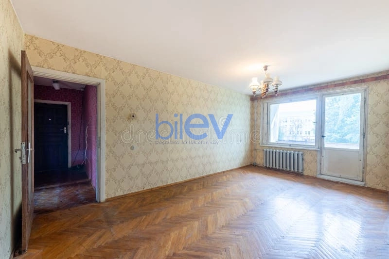 Satış 2 otaqlı Köhnə Tikili bina evi  52m², Bakı