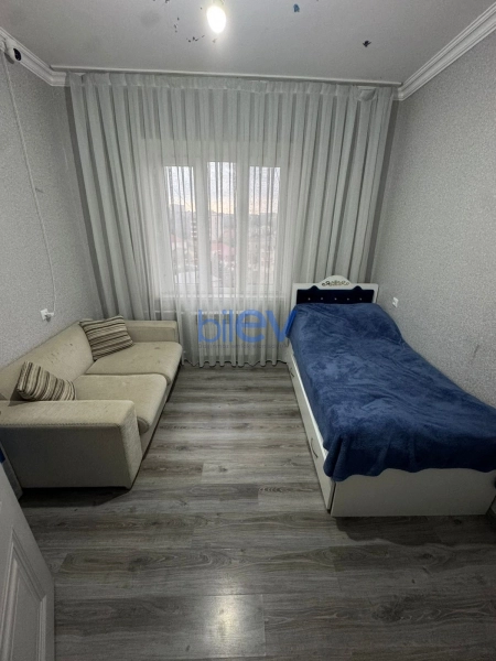 Satış 4 otaqlı Köhnə Tikili bina evi  100m², Bakı